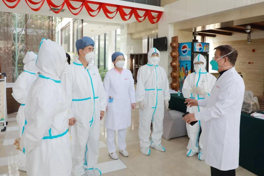 到留觀點去！8名醫(yī)護人員主動請纓到防疫一線