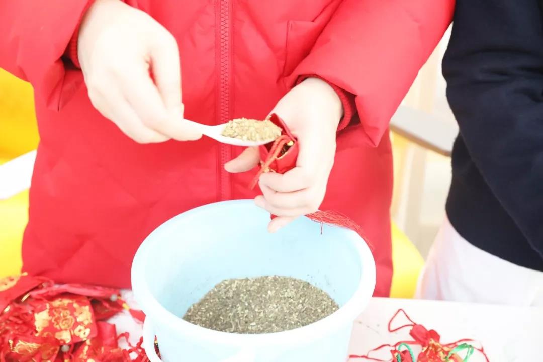點贊！愛心捐款助力疫情防控