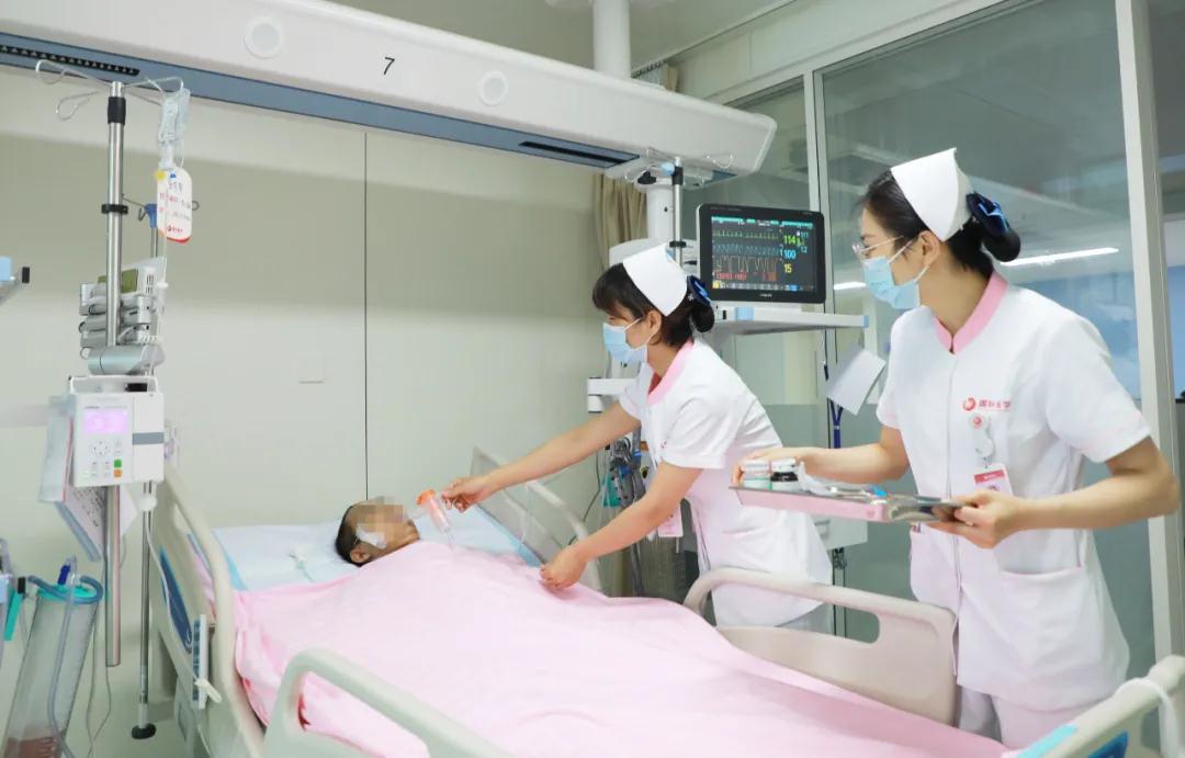 離死亡最近，離希望也更近——記西安國際醫(yī)學(xué)中心醫(yī)院胸外科ICU