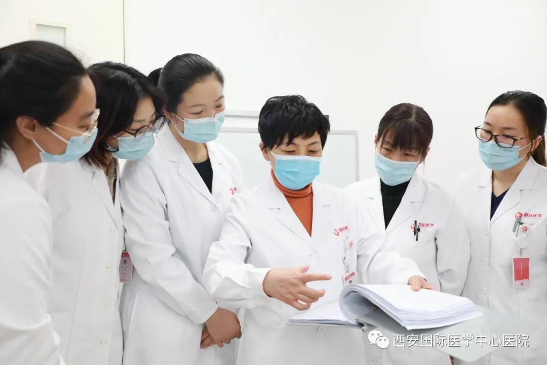81歲老人腹大如球，一個(gè)半小時(shí)后……