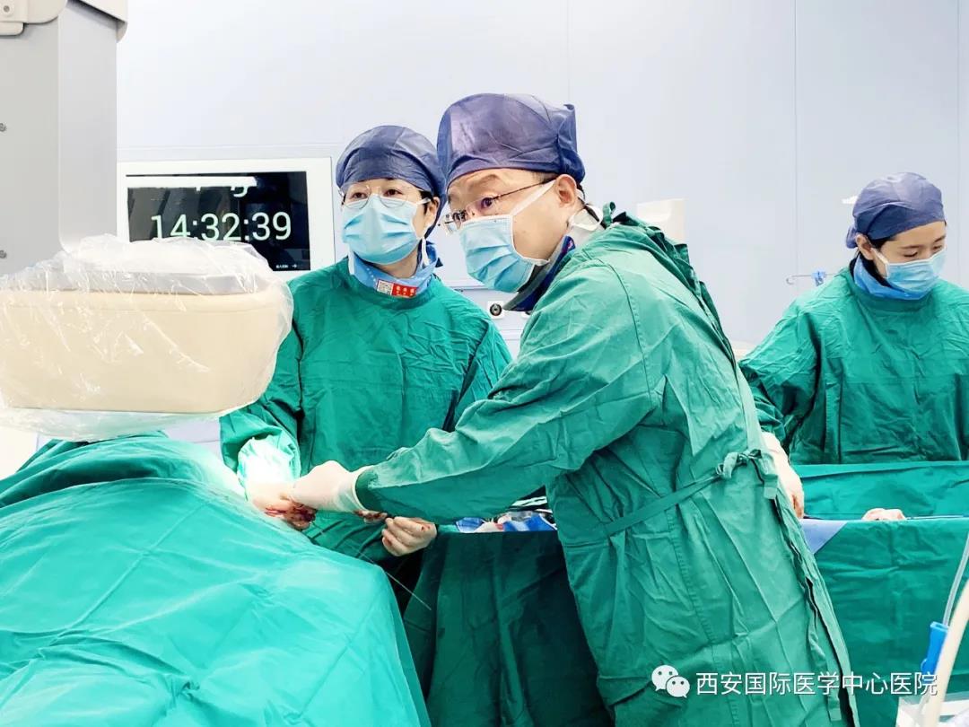 心內(nèi)心外聯(lián)手，為年輕生命保駕續(xù)航