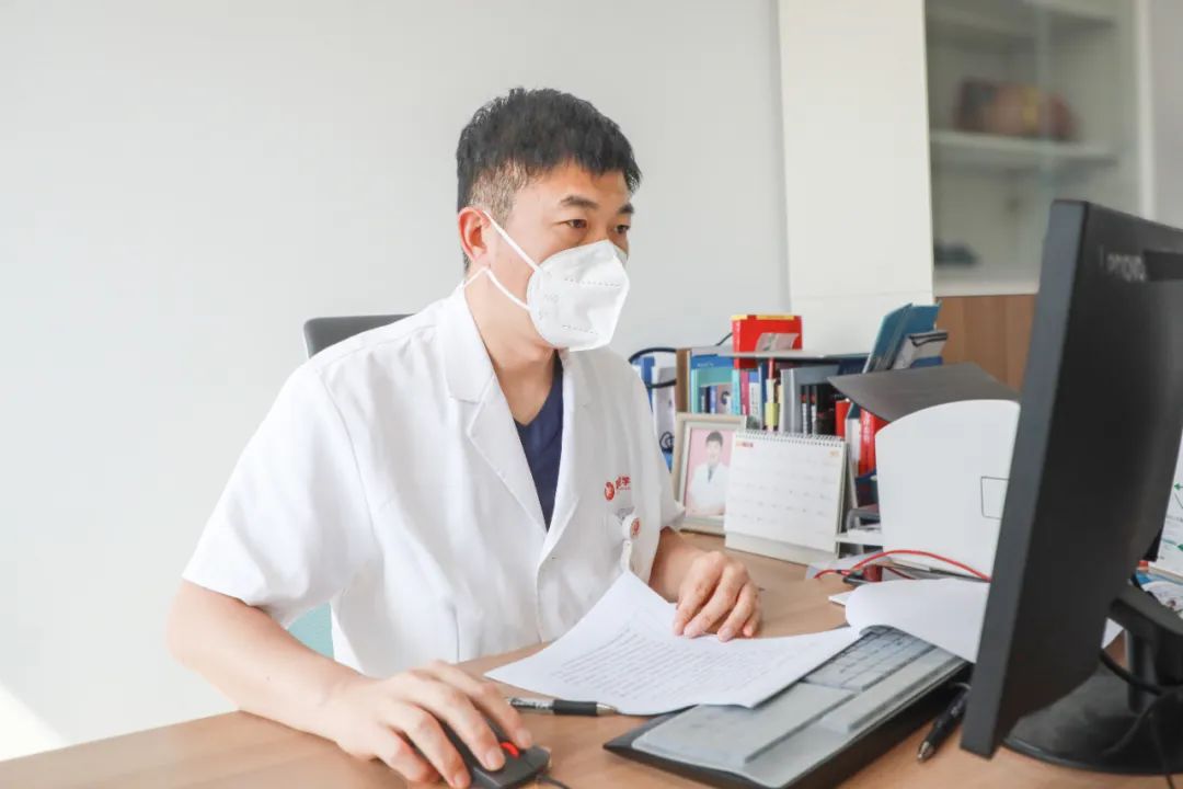 心內(nèi)科陳效安醫(yī)生連線陜西臺(tái)《閃耀三秦》，暢談醫(yī)生成長(zhǎng)之路