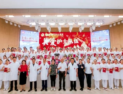 超燃現(xiàn)場(chǎng)！頒獎(jiǎng)盛典+科普大秀 這才是護(hù)士節(jié)的正確打開方式